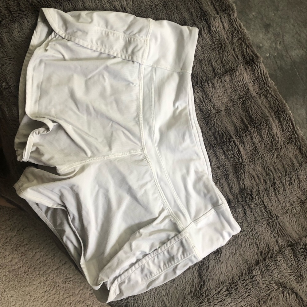 size 4 lululemon shorts no stains hardly worn